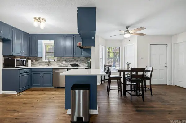 16 Pinecrest, Conway, AR 72032-8866