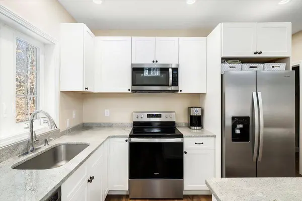 34 Interlaken CIR, Madison, NH 03849