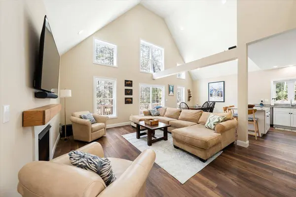 34 Interlaken CIR, Madison, NH 03849