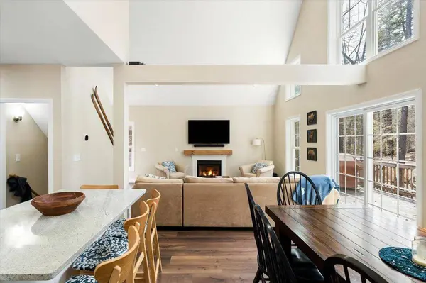 34 Interlaken CIR, Madison, NH 03849