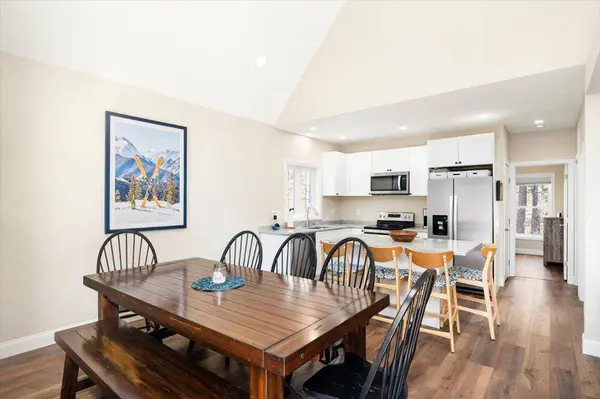 34 Interlaken CIR, Madison, NH 03849