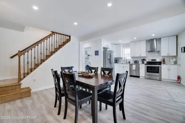 1332 Winding WAY, Tobyhanna, PA 18466