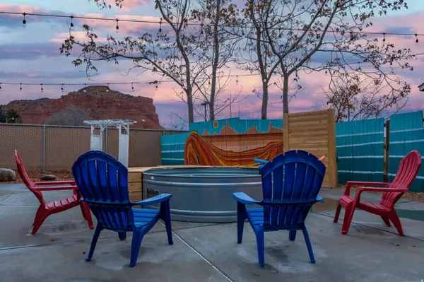 170 E 100 N, Kanab, UT 84741