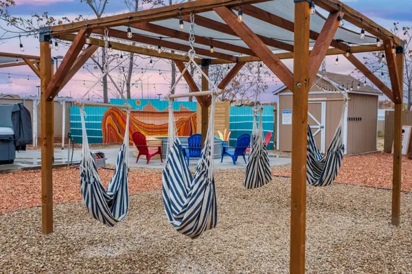 170 E 100 N, Kanab, UT 84741