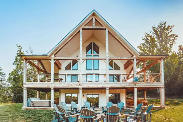 12039 Flowers Road, Rockbridge, OH 43149