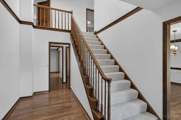 8883 Appleseed Dr, Symmes Twp, OH 45249