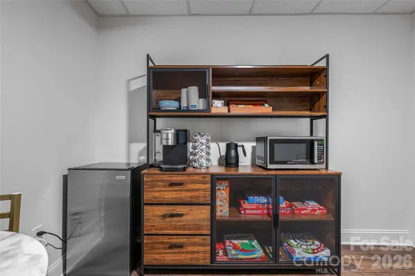 42 Furman AVE, Asheville, NC 28801