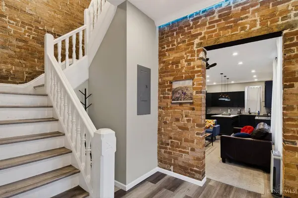 2711 Price Ave, Cincinnati, OH 45204
