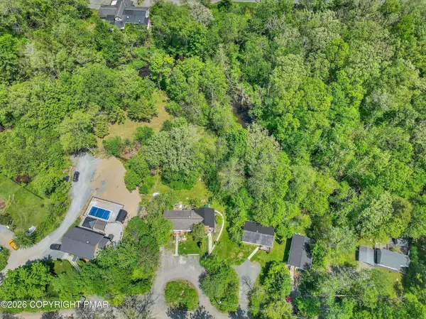 1466 Pocono LN, Bartonsville, PA 18321
