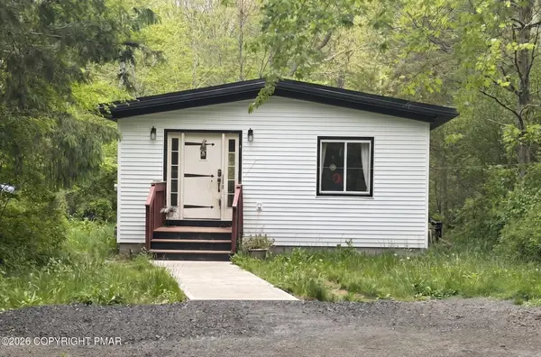 1462&1466 Pocono LN, Bartonsville, PA 18321