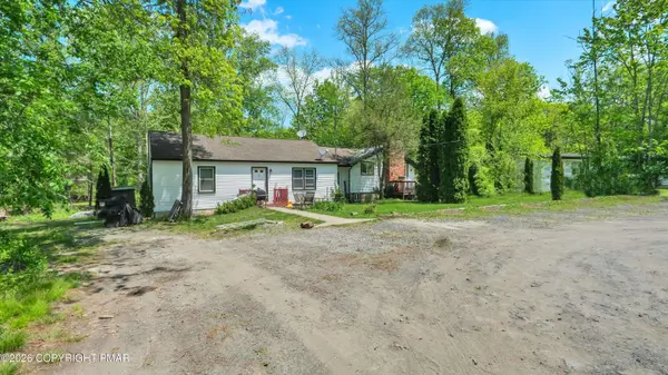 1466 Pocono LN, Bartonsville, PA 18321