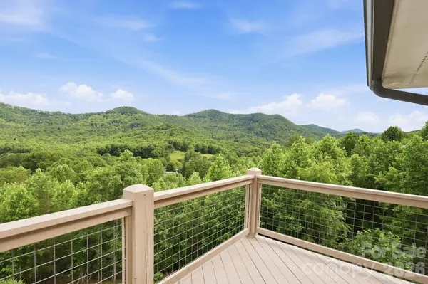 229 JD TRL, Candler, NC 28715