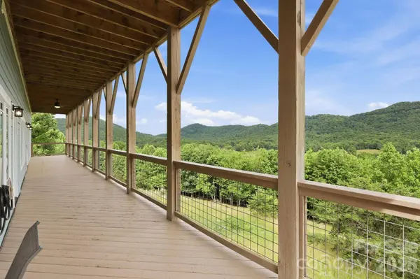 229 JD TRL, Candler, NC 28715