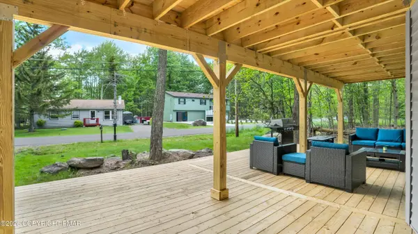 1204 Winding WAY, Tobyhanna, PA 18466