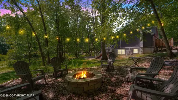 227 Julian TER, East Stroudsburg, PA 18301