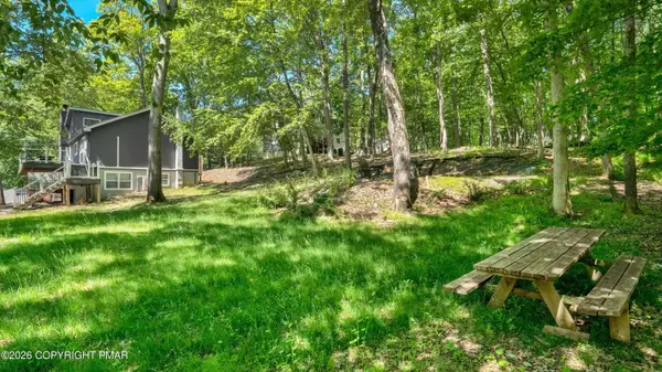 227 Julian TER, East Stroudsburg, PA 18301