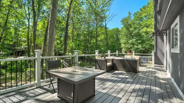227 Julian TER, East Stroudsburg, PA 18301