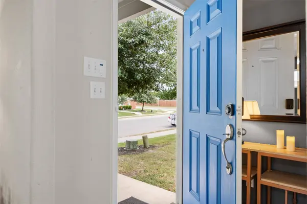 369 S Brook DR, Leander, TX 78641