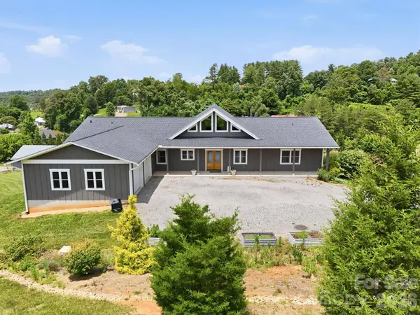 41 Bell Sprinkle RD, Weaverville, NC 28787