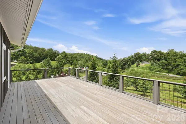 41 Bell Sprinkle RD, Weaverville, NC 28787