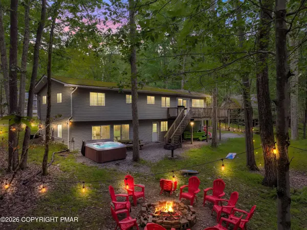 1744 Stag RUN, Pocono Lake, PA 18347