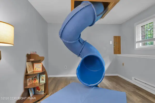 1744 Stag RUN, Pocono Lake, PA 18347