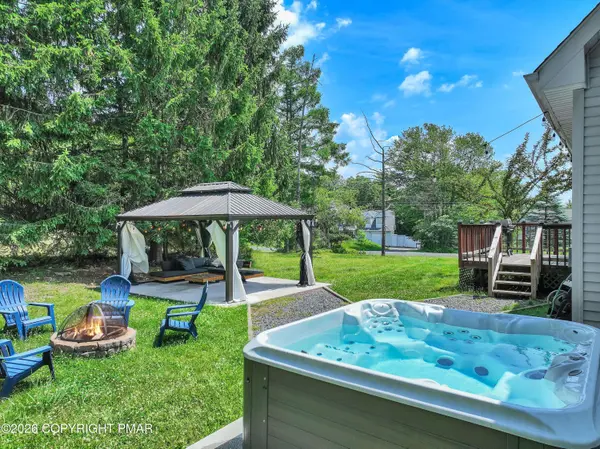 289 Overland DR, Long Pond, PA 18334