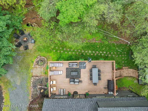 167 Valley View DR, Albrightsville, PA 18210