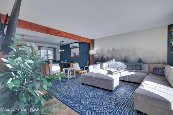 289 Overland DR, Long Pond, PA 18334