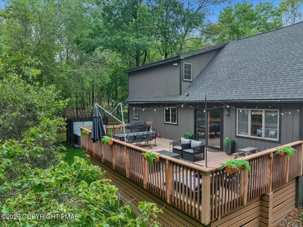 167 Valley View DR, Albrightsville, PA 18210