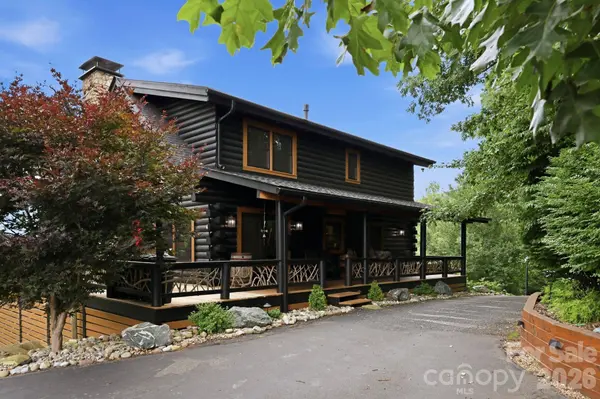 206 Hamlet DR, Burnsville, NC 28714
