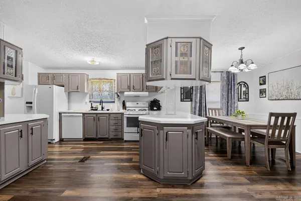 16311 Vimy Ridge Road, Alexander, AR 72002