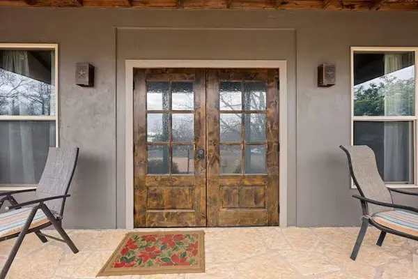 406 Cross Mountain DR, Fredericksburg, TX 78624