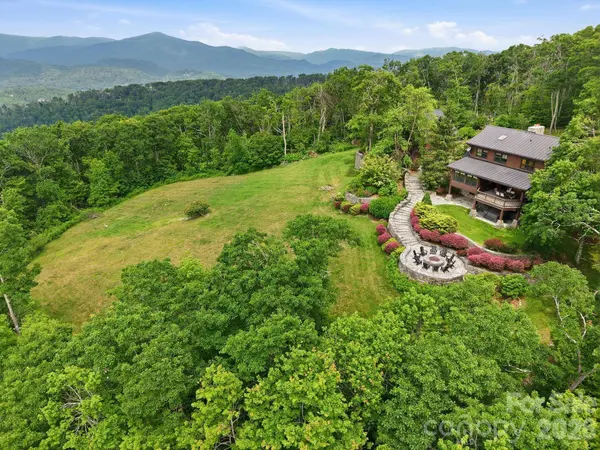 419 Summit TRL, Banner Elk, NC 28604