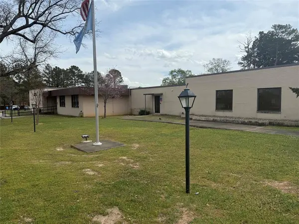 1300 SE Adams ST, Idabel, OK 74745