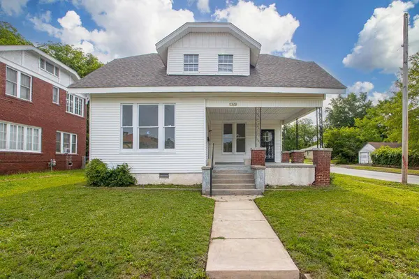 1923 S Izard, Little Rock, AR 72206