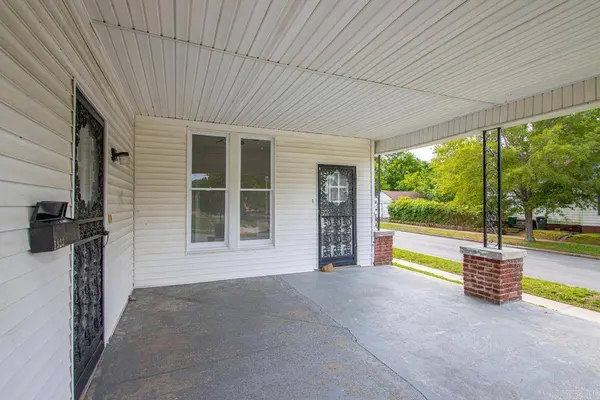 1923 S Izard, Little Rock, AR 72206