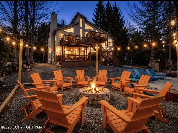 2549 Waterfront DR, Tobyhanna, PA 18466