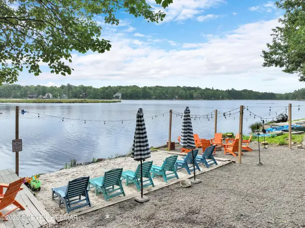 2549 Waterfront DR, Tobyhanna, PA 18466