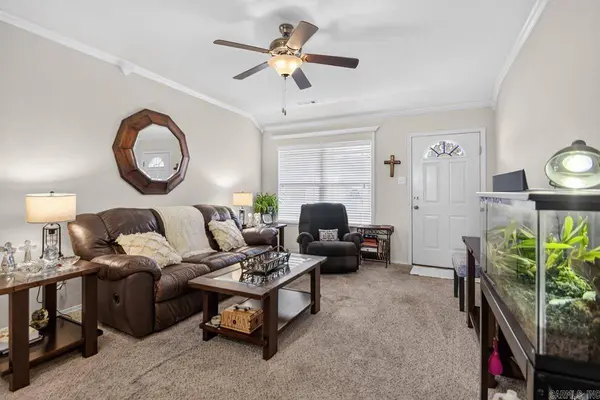 3217 Miracle Heights, Sherwood, AR 72120-1876