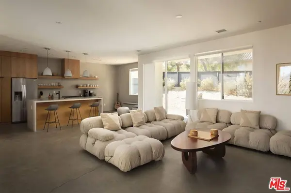 6429 Palo Alto Ave, Yucca Valley, CA 92284