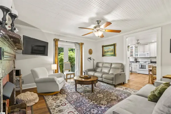 520 Esseola Street, Saluda, NC 28773-0816
