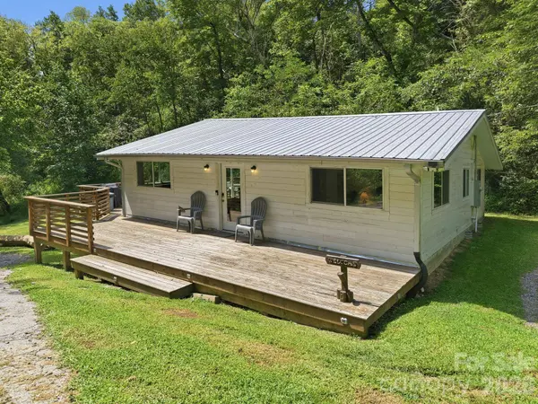 301 Hardwick Branch RD, Marshall, NC 28753