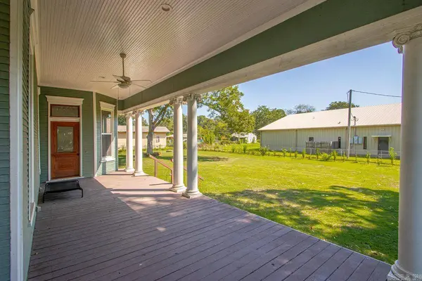 206 E Cherry, Lonoke, AR 72086
