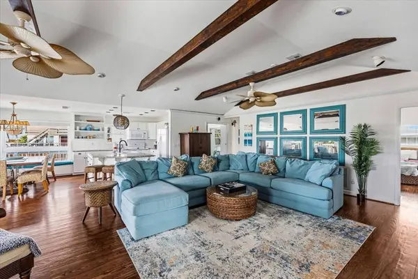 3718 Brewster Key DR, Galveston, TX 77554