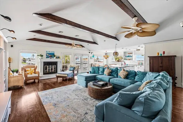 3718 Brewster Key DR, Galveston, TX 77554