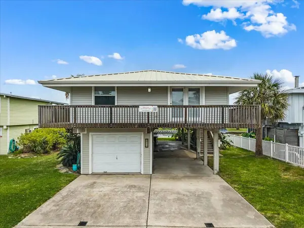 3719 Brewster Key, Galveston, TX 77554