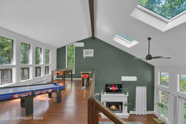 317 Robinwood TER, East Stroudsburg, PA 18301