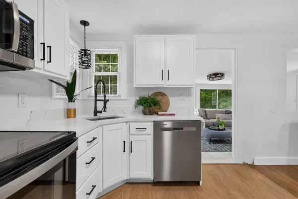 47 Southville Rd, Southborough, MA 01772