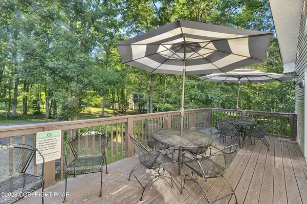 28 Pope LN, Albrightsville, PA 18210